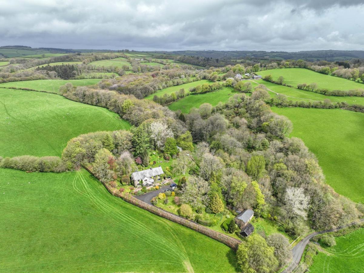 Nutsford House Bed and Breakfast Dulverton Εξωτερικό φωτογραφία